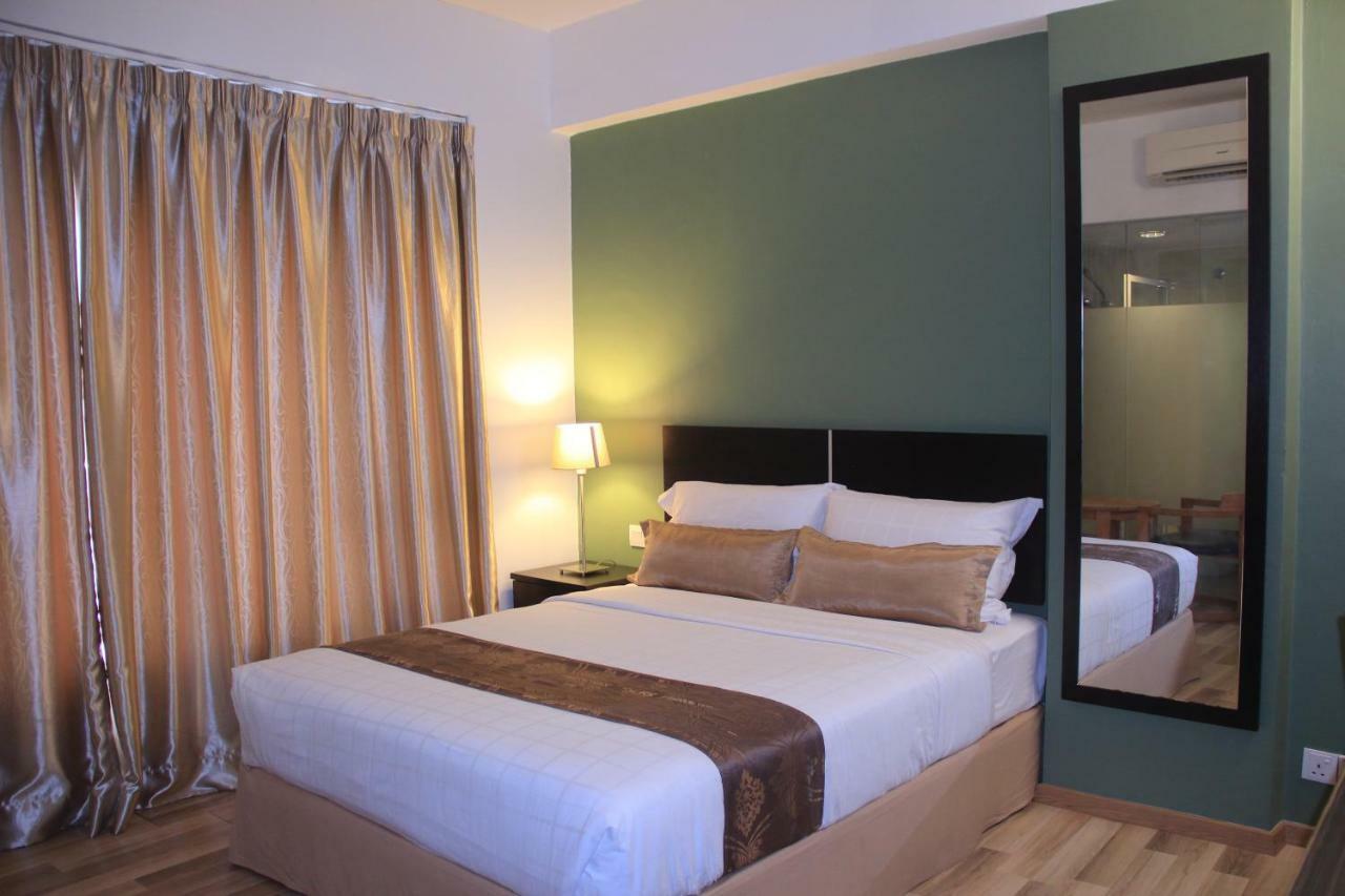 שאה אלאם Alami Garden Hotel מראה חיצוני תמונה